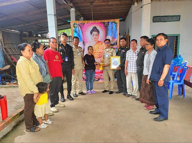 អ.ន.ក ខេត្តកំពង់ស្ពឺ នាំយកថវិកាបេឡាមរណសង្គ្រោះជូនគ្រួសារសពអតីតយុទ្ធជនចំនួន ៤គ្រួសារ - Image 7