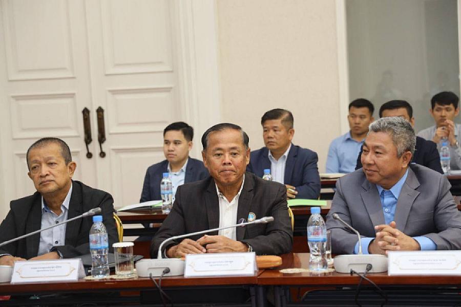 ឯកឧត្តម គន់ គីម ដឹកនាំកិច្ចប្រជុំពិភាក្សាលើការរៀបចំ និងការប្រព្រឹត្តទៅរបស់គណៈកម្មាធិការសមាគមអតីតយុទ្ធជន និងនិវត្តជនកម្ពុជាតាមវិស័យ - Image 4