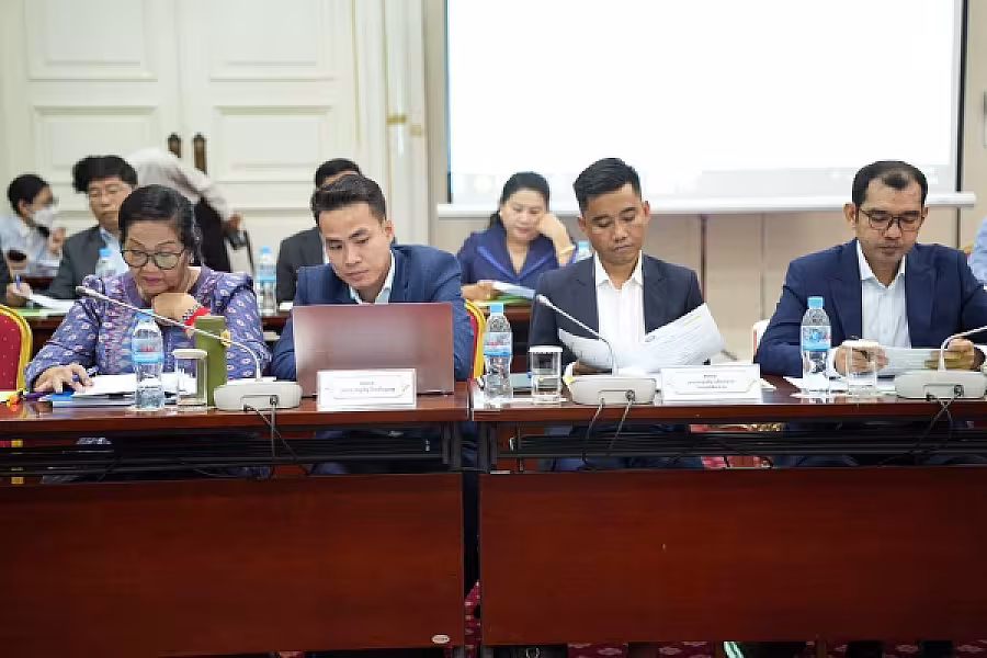 ឯកឧត្តម គន់ គីម ដឹកនាំកិច្ចប្រជុំពិភាក្សាលើការរៀបចំ និងការប្រព្រឹត្តទៅរបស់គណៈកម្មាធិការសមាគមអតីតយុទ្ធជន និងនិវត្តជនកម្ពុជាតាមវិស័យ - Image 8