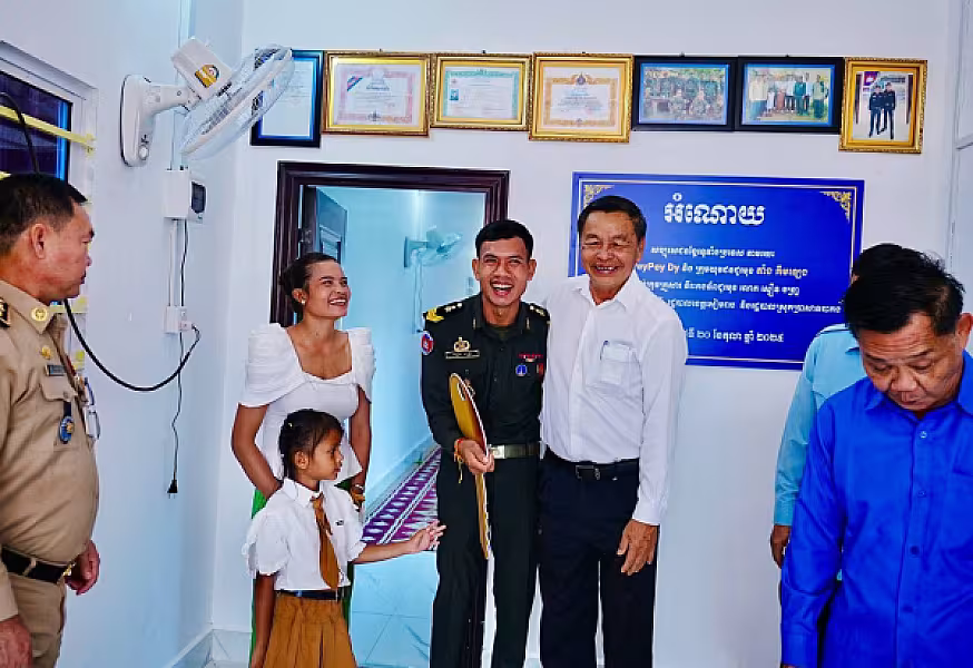 គ្រួសារវីរយុទ្ធជនមួយគ្រួសារ នៅស្រុកប្រាសាទបាគង  ទទួលបានគេហដ្ឋានថ្មី តាមរយ:សប្បុរសជនទូទាំងប្រទេស - Image 2