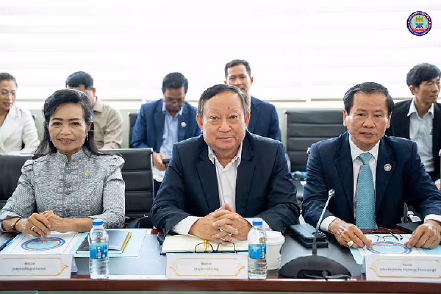 ឯកឧត្តមកិត្តិសង្គហបណ្ឌិត គន់ គីម ដឹកនាំកិច្ចប្រជុំអន្តរក្រសួង ដើម្បីរៀបចំមហាសន្និបាតវិសាមញ្ញតំណាងសមាគមអតីតយុទ្ធជនកម្ពុជានៅទូទាំងប្រទេស នាចុងខែកក្កដាខាងមុខ - Image 5