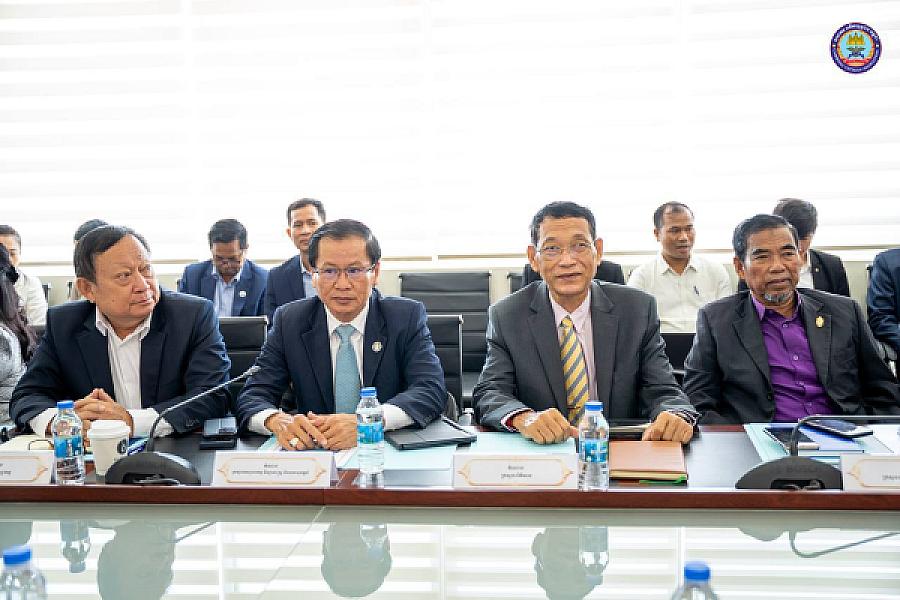 ឯកឧត្តមកិត្តិសង្គហបណ្ឌិត គន់ គីម ដឹកនាំកិច្ចប្រជុំអន្តរក្រសួង ដើម្បីរៀបចំមហាសន្និបាតវិសាមញ្ញតំណាងសមាគមអតីតយុទ្ធជនកម្ពុជានៅទូទាំងប្រទេស នាចុងខែកក្កដាខាងមុខ - Image 6