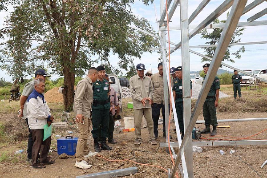 អតីតយុទ្ធជនពិការមួយគ្រួសារ នៅខេត្តកំពង់ធំទទួលបានអំណោយផ្ទះថ្មីពីសម្ដេចតេជោ ហ៊ុន សែន - Image 5