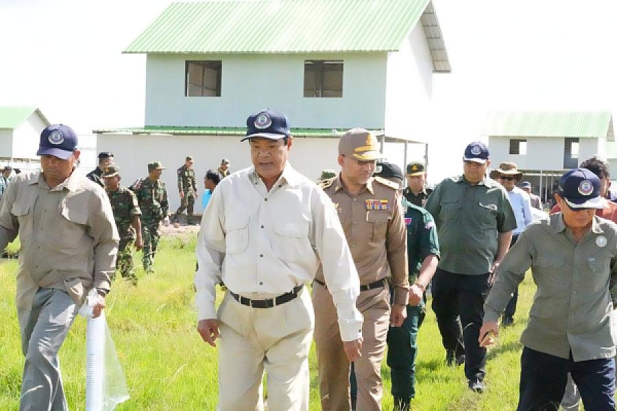 Senior Minister Kun Kim Inspects Housing Program for 1982 Army Veterans