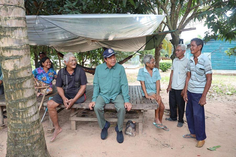 ឯកឧត្តម គន់ គីម ចុះសុខទុក្ខអតីតយុទ្ធជនមួយគ្រួសារនៅ ខេត្តឧត្តរមានជ័យ - Image 4