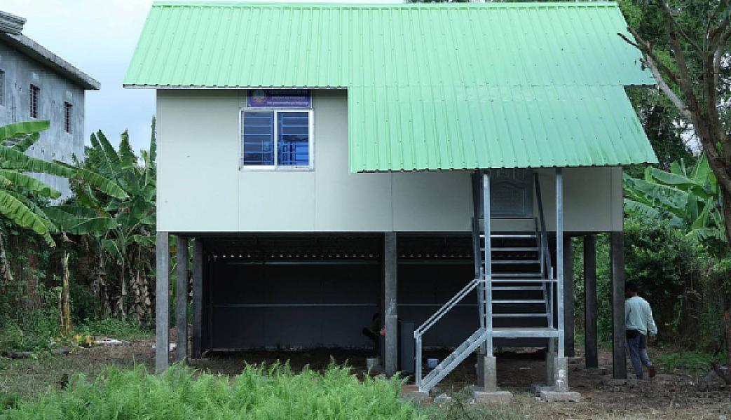 អតីតយុទ្ធជនពិការដោយសារសង្គ្រាមមួយគ្រួសារក្នុងក្រុងស្ទឹងសែនទទួលអំណោយផ្ទះថ្មីពីសម្ដេចតេជោ និងសម្ដេចធិបតី - Image 8