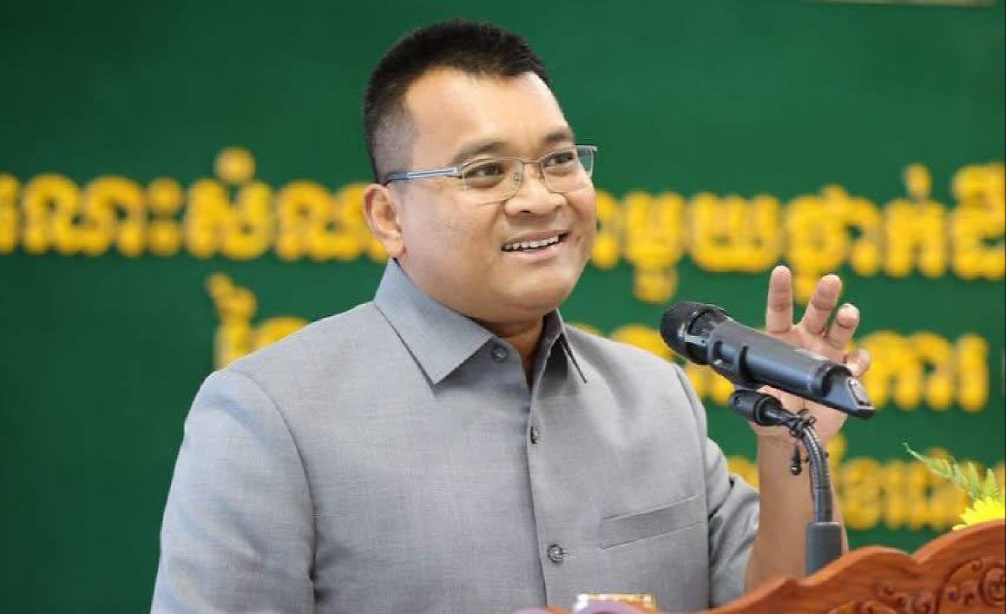 ឯកឧត្តម ប៉េង ពោធិ៍នា រដ្ឋមន្ត្រីក្រសួងសាធារណការ និងដឹកជញ្ជូន  បានឧបត្ថម្ភថវិកា ៤០ លានរៀល ដើម្បីរៀបចំមហាសន្និបាតវិសាមញ្ញទូទាំងប្រទេស តំណាងសមាគមអតីតយុទ្ធជកម្ពុជា