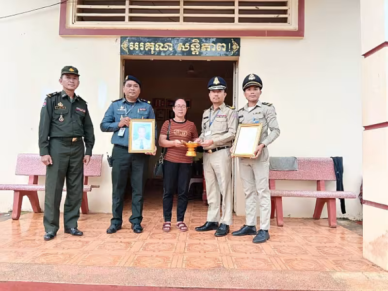 អ.ន.ក ខេត្តត្បូងឃ្មុំ នាំយកថវិកាបេឡាមរណសង្គ្រោះជូនគ្រួសារសពអតីតយុទ្ធជនចំនួន ៣គ្រួសារ