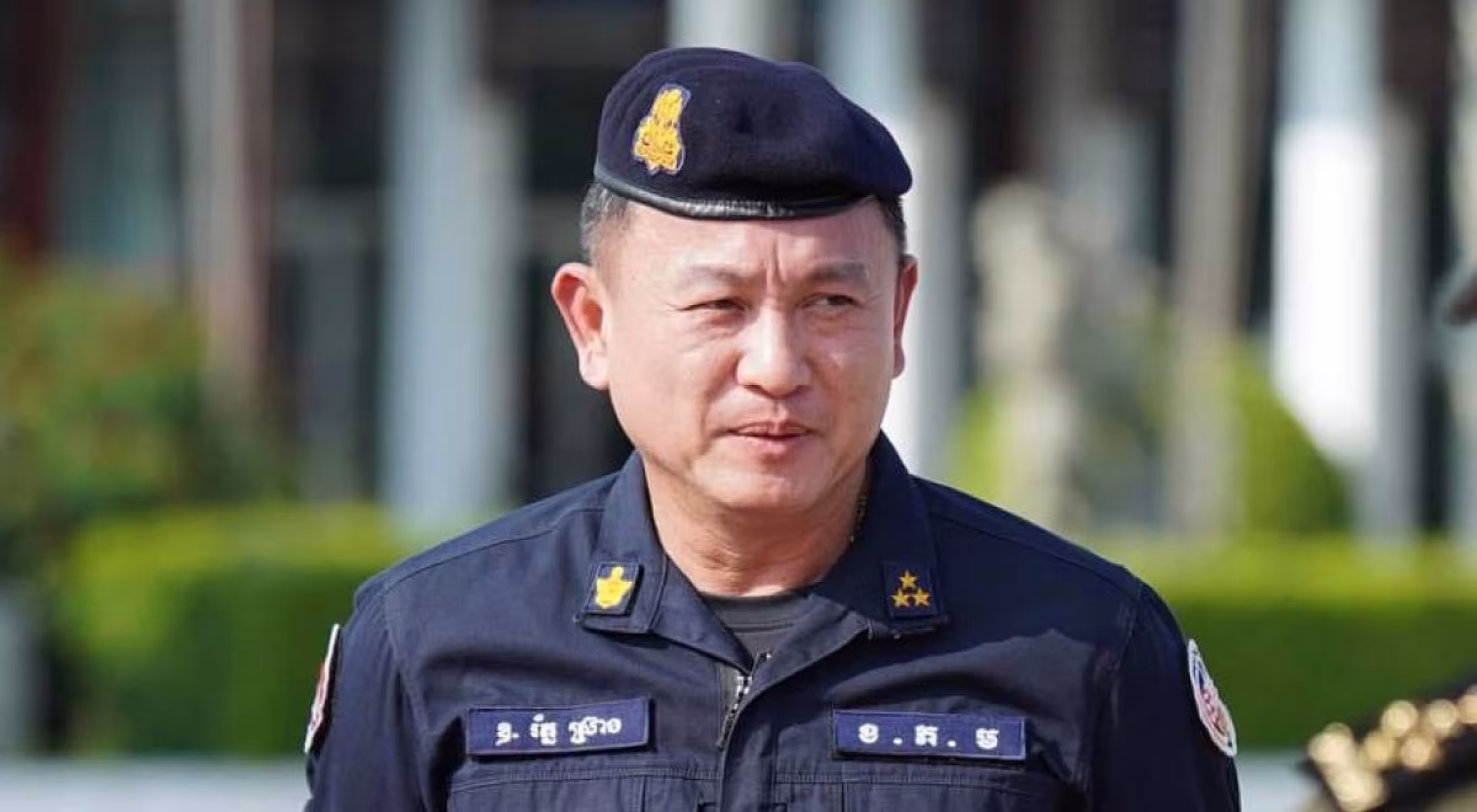 ឯកឧត្តម ឧត្តមសេនីយ៍ឯក រ័ត្ន ស្រ៊ាង មេបញ្ជាការកងរាជអាវុធហត្ថរាជធានីភ្នំពេញ បានឧបត្ថម្ភថវិកា ៥០០០ដុល្លារ ដើម្បីរៀបចំមហាសន្និបាតវិសាមញ្ញទូទាំងប្រទេស តំណាងសមាគមអតីតយុទ្ធជកម្ពុជា