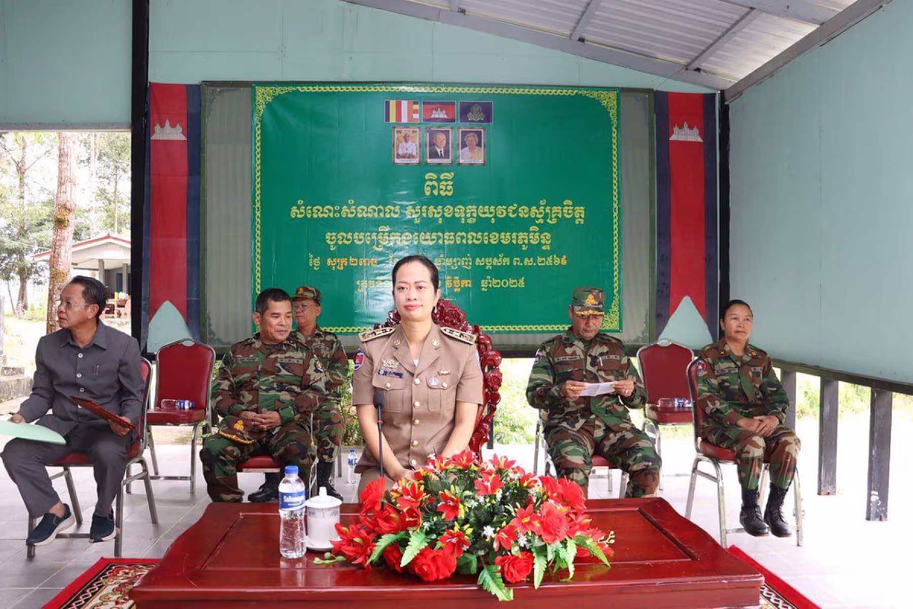 យុវជន៥០នាក់នៅខេត្តកោះកុង ស្ម័គ្រចិត្តចូលបម្រើកងយោធពលខេមរភូមិន្ទក្នុងក្របខ័ណ្ឌកងទ័ពជេីងគោក