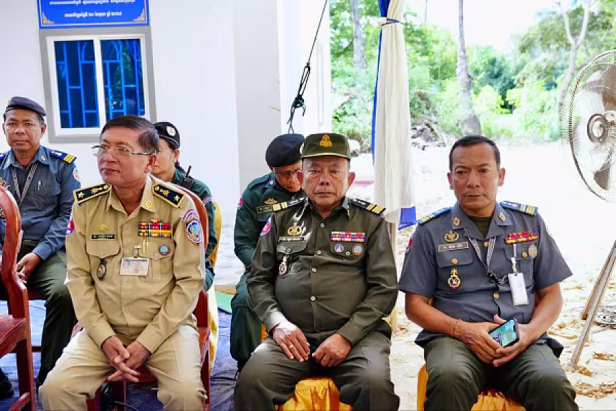 គ្រួសារវីរយុទ្ធជនពលីមួយគ្រួសារ នៅខេត្តសៀមរាប ទទួលបានអំណោយផ្ទះថ្មីពីសប្បុរសជនទូទាំងប្រទេស  - Image 2