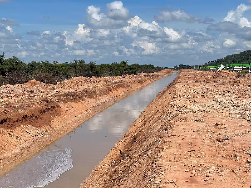 ក្រុមការងារ អ.ន.ក ចុះពិនិត្យការជីកស្រះទឹក និងស្ថាបនាប្រឡាយទឹក ជូនអតីតយុទ្ធជន នៅភូមិព្រៃសិន  - Image 14