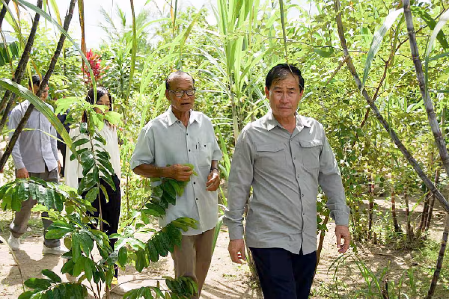 ឯកឧត្តម ខូយ រីដា ដឹកនាំក្រុមការងារចុះជួបសំណេះសំណាលជាមួយបងប្អូនអតីតយុទ្ធជនក្នុងខេត្តពោធិ៍សាត់