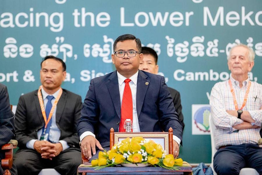 ឯកឧត្តម ឃុន សាវឿន​​ រដ្ឋលេខាធិការ ក្រសួងកសិកម្ម រុក្ខាប្រមាញ់ និងនេសាទនិងលោកជំទាវ សឺន បូរី ចូលរួមថវិកា ៨៨៨.៨៨៨រៀល ដើម្បីរៀបចំមហាសន្និបាតវិសាមញ្ញតំណាងសមាគមអតីតយុទ្ធជនកម្ពុជាទូទាំងប្រទេស