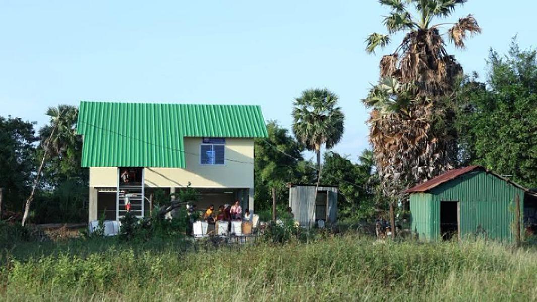 ផ្ទះថ្មីមួយខ្នងទៀតជាអំណោយដ៏ថ្លៃថ្លារបស់សម្ដេចតេជោត្រូវបានប្រគល់ជូនអតីតយុទ្ធជននៅស្រុកតាំងគោក ខេត្តកំពង់ធំ - Image 5