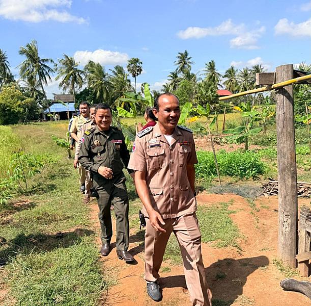 អតីតយុទ្ធជននៅស្រុកដងទង់មួយគ្រួសារទទួលបានភាពកក់ក្ដៅ និងរស់នៅយ៉ាងប្រសើរក្រោយទទួលបានផ្ទះស្នាក់នៅពីឯកឧត្តម សាយ សំអាល់