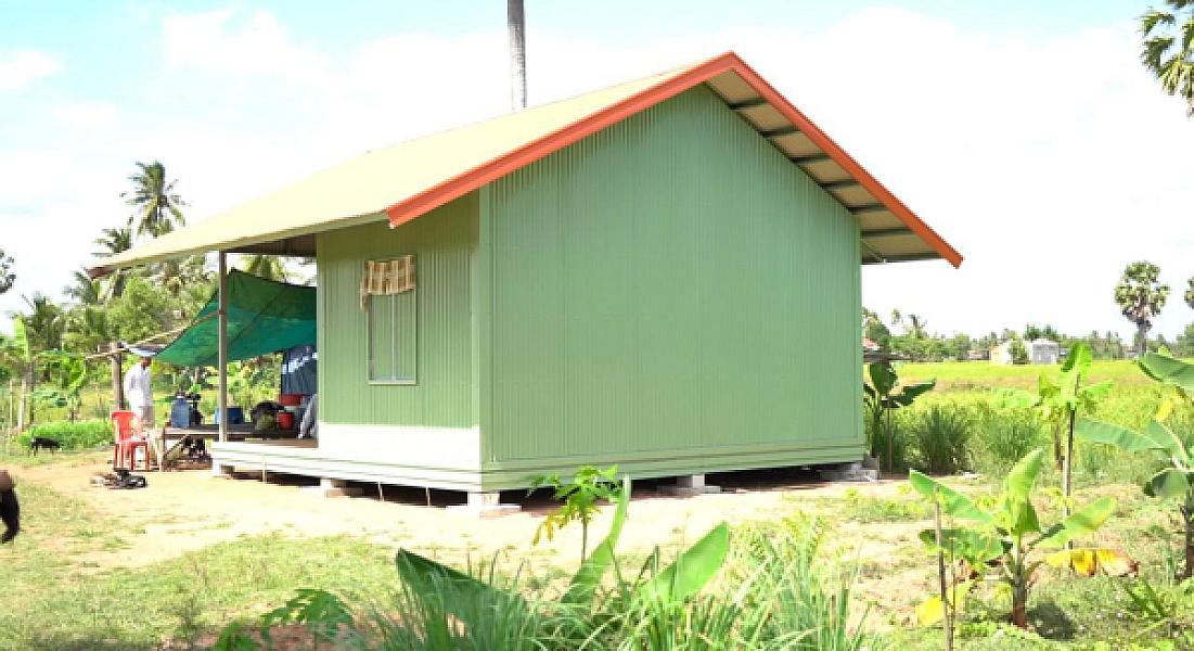 អតីតយុទ្ធជននៅស្រុកដងទង់មួយគ្រួសារទទួលបានភាពកក់ក្ដៅ និងរស់នៅយ៉ាងប្រសើរក្រោយទទួលបានផ្ទះស្នាក់នៅពីឯកឧត្តម សាយ សំអាល់ - Image 4