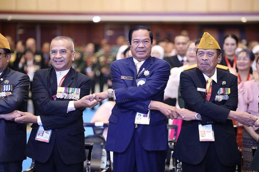 ឯកឧត្តមកិត្តិសង្គហបណ្ឌិត គន់ គីម អញ្ជើញដឹកនាំប្រតិភូចូលរួមពិធីបើកមហាសន្និបាតលើកទី២៤ VECONAC នៅទីក្រុងហ្សាកាតា - Image 14