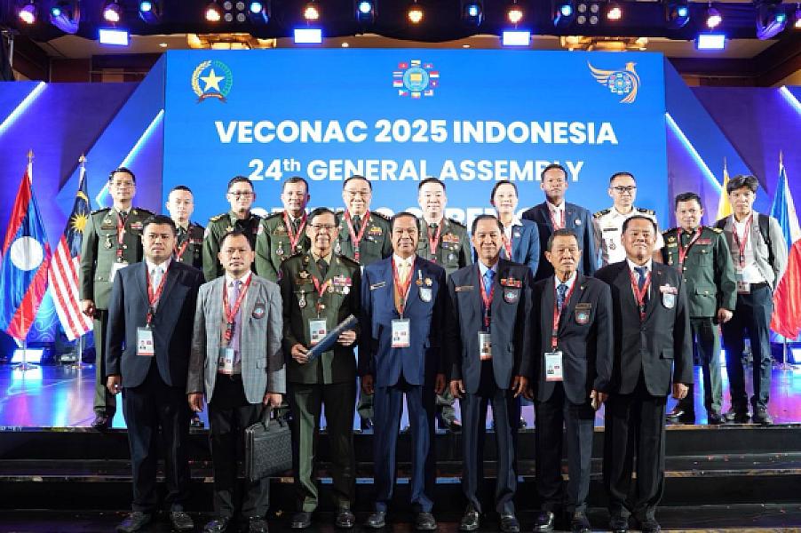 ឯកឧត្តមកិត្តិសង្គហបណ្ឌិត គន់ គីម អញ្ជើញដឹកនាំប្រតិភូចូលរួមពិធីបើកមហាសន្និបាតលើកទី២៤ VECONAC នៅទីក្រុងហ្សាកាតា - Image 21