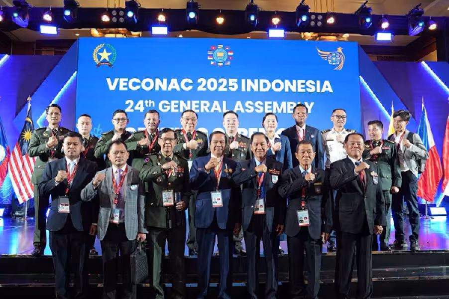 ឯកឧត្តមកិត្តិសង្គហបណ្ឌិត គន់ គីម អញ្ជើញដឹកនាំប្រតិភូចូលរួមពិធីបើកមហាសន្និបាតលើកទី២៤ VECONAC នៅទីក្រុងហ្សាកាតា - Image 23