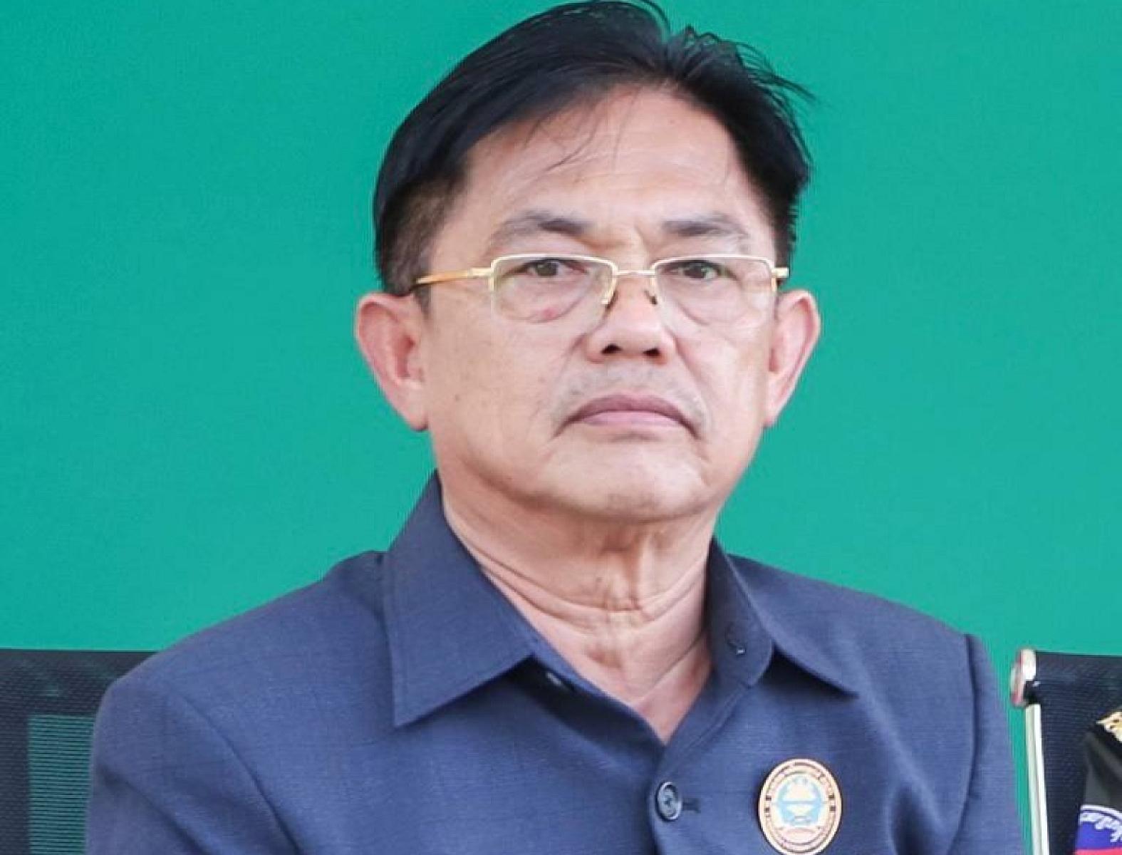 លោក ភួង សិទ្ធ ប្រធានមន្ទីរសង្គមកិច្ច អតីតយុទ្ធជន និងយុវនីតិសម្បទាខេត្តបាត់ដំបង ចូលរួមថវិកាឧបត្ថម្ភចំនួន ៤០ម៉ឺនរៀល ដើម្បីរៀបចំមហាសន្និបាតវិសាមញ្ញតំណាងសមាគមអតីតយុទ្ធជនកម្ពុជាទូទាំងប្រទេស