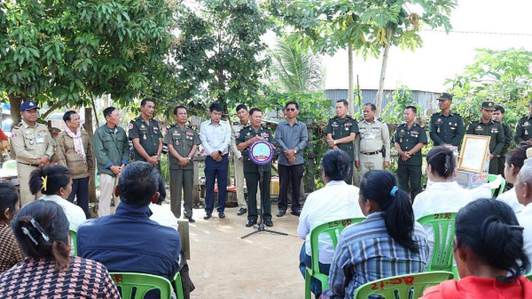 អ.ន.ក ខេត្ត​កំពង់ធំ​ នាំយកថវិកាបេឡាមរណសង្គ្រោះជូនគ្រួសារសពអតីតយុទ្ធជនមួយគ្រួសារ - Image 2