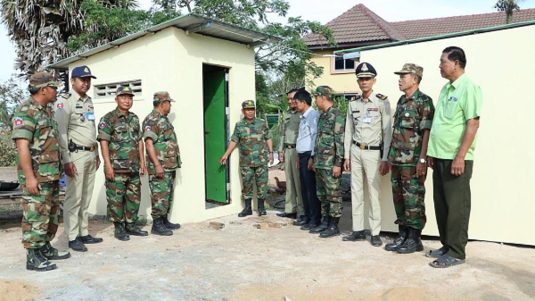 គ្រួសារអតីតយុទ្ធជនពលីនៅក្រុងស្ទឹងសែនមួយគ្រួសារ ទទួលបានអំណោយផ្ទះថ្មីពីសម្ដេចតេជោ និងសម្ដេចកិត្តិព្រឹទ្ធបណ្ឌិត - Image 3