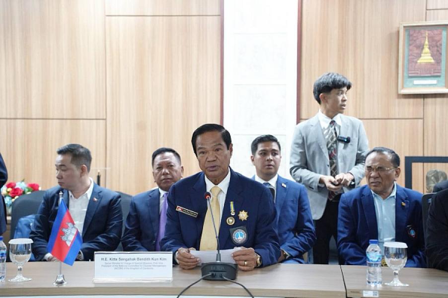 ឯកឧត្តមកិត្តិសង្គហបណ្ឌិត គន់ គីម ដឹកនាំគណៈប្រតិភូ អ.ន.ក ជួបសម្តែងការគួរសមជាមួយអគ្គលេខាធិការអាស៊ាន នៅទីក្រុងហ្សាកាតា - Image 3