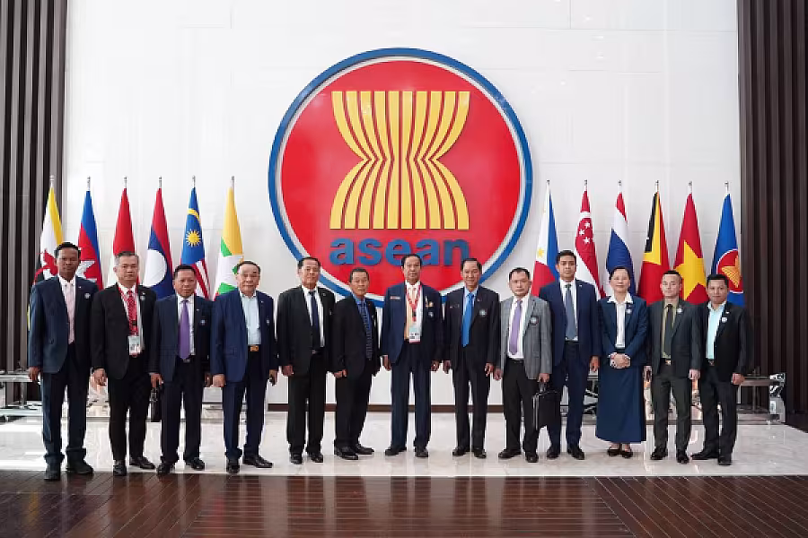 ឯកឧត្តមកិត្តិសង្គហបណ្ឌិត គន់ គីម ដឹកនាំគណៈប្រតិភូ អ.ន.ក ជួបសម្តែងការគួរសមជាមួយអគ្គលេខាធិការអាស៊ាន នៅទីក្រុងហ្សាកាតា - Image 18