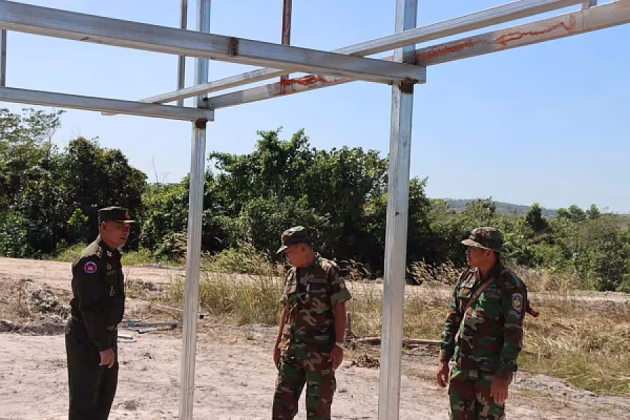 ផ្លូវ​លំ​ប្រវែង​៥៥០ម៉ែត្រ​ នៅខេត្តព្រះសីហនុ បានសាងសង់រួចរាល់ជូនអតីតយុទ្ធជន​ប្រើប្រាស់លើ​ដីសម្បទាន​សង្គមកិច្ច - Image 3