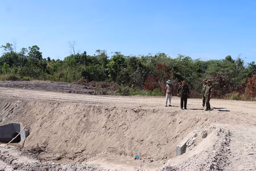 ផ្លូវ​លំ​ប្រវែង​៥៥០ម៉ែត្រ​ នៅខេត្តព្រះសីហនុ បានសាងសង់រួចរាល់ជូនអតីតយុទ្ធជន​ប្រើប្រាស់លើ​ដីសម្បទាន​សង្គមកិច្ច - Image 9