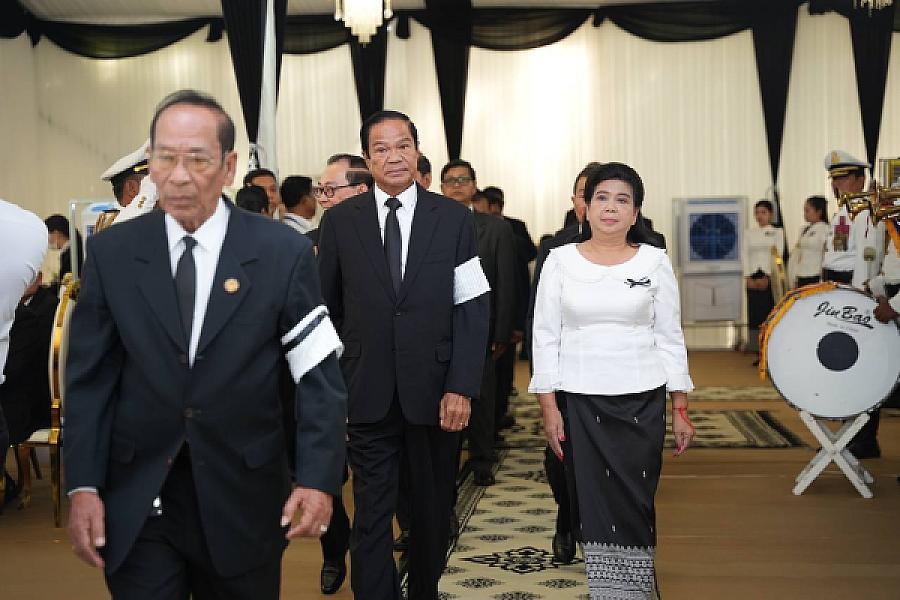 ឯកឧត្តមកិត្តិសង្គហបណ្ឌិត គន់ គីម អញ្ជើញដឹកនាំគណៈប្រតិភូគោរពវិញ្ញាណក្ខន្ធសព ឯកឧត្តម សាស្ត្រាចារ្យ ហេង តៃគ្រី រដ្ឋលេខាធិការក្រសួងសុខាភិបាល - Image 4