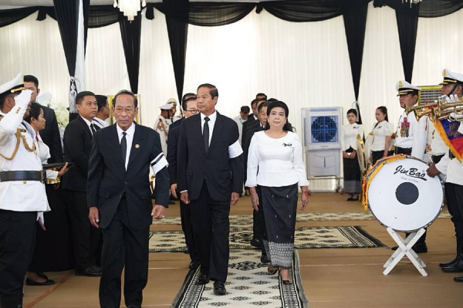 ឯកឧត្តមកិត្តិសង្គហបណ្ឌិត គន់ គីម អញ្ជើញដឹកនាំគណៈប្រតិភូគោរពវិញ្ញាណក្ខន្ធសព ឯកឧត្តម សាស្ត្រាចារ្យ ហេង តៃគ្រី រដ្ឋលេខាធិការក្រសួងសុខាភិបាល - Image 5