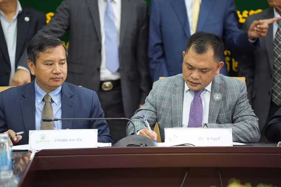 សមាគមអតីតយុទ្ធជន និងនិវត្តជនកម្ពុជា ចុះអនុស្សារណៈជាមួយធនាគារ ARDB ដើម្បីផ្ដល់ហិរញ្ញប្បទានដល់អតីតយុទ្ធជន និងនិវត្តជន ពង្រីកមុខរបរ  - Image 13