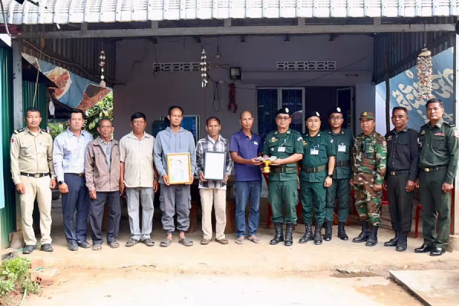 អ.ន.ក. ខេត្តប៉ៃលិន នាំយកថវិកាបេឡាមរណសង្គ្រោះជូនគ្រួសារអតីតយុទ្ធជនមរណភាព