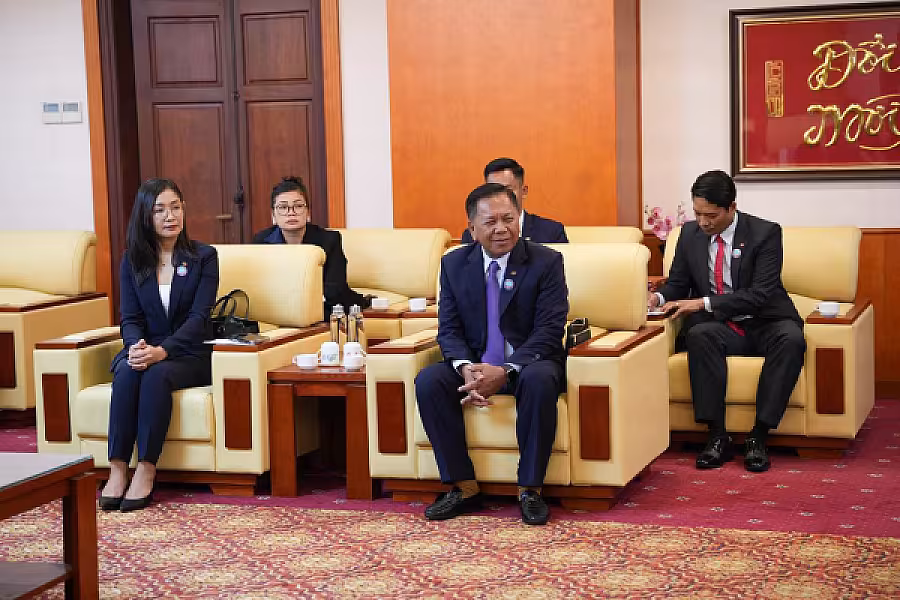 អ្នកឧកញ៉ា ម៉ម វណ្ណឌី ដឹកនាំប្រតិភូសមាគមចូលជួបសម្ដែងការគួរសមជាមួយប្រធានសមាគមអតីតយុទ្ធជនវៀតណាម  - Image 14