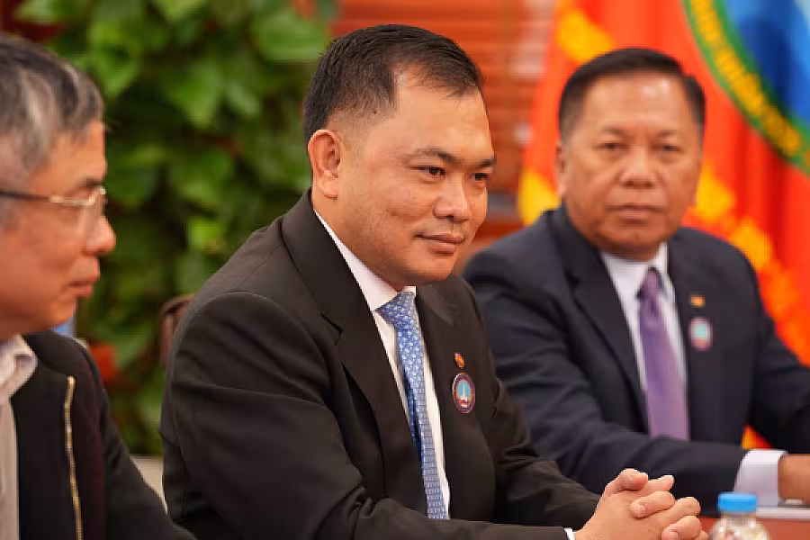 អ្នកឧកញ៉ា ម៉ម វណ្ណឌី ដឹកនាំប្រតិភូសមាគមជួបពិភាក្សាការងារជាមួយសមាគមសហគ្រិន និងអាជីវកម្មអតីតយុទ្ធជនវៀតណាម