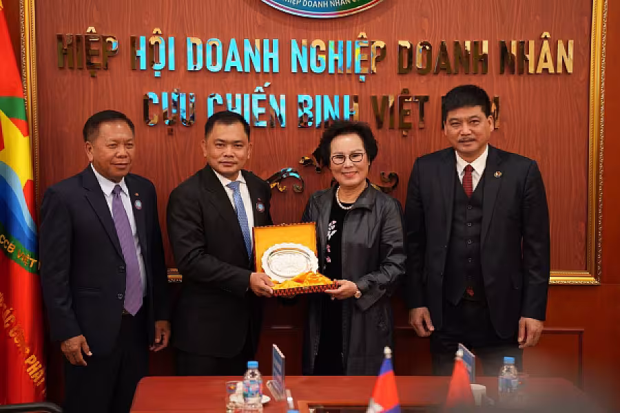 អ្នកឧកញ៉ា ម៉ម វណ្ណឌី ដឹកនាំប្រតិភូសមាគមជួបពិភាក្សាការងារជាមួយសមាគមសហគ្រិន និងអាជីវកម្មអតីតយុទ្ធជនវៀតណាម - Image 14