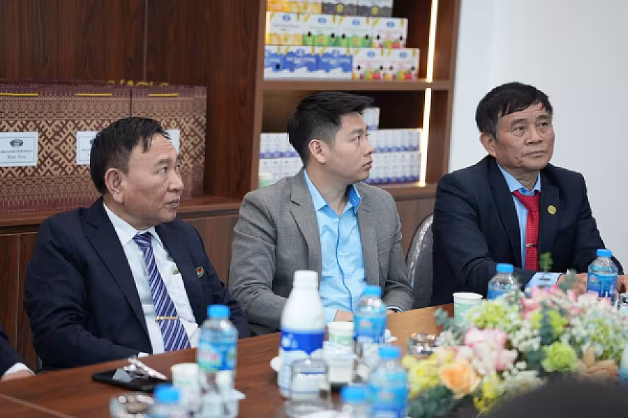 ដំណើរទស្សនកិច្ចរបស់ប្រតិភូកម្ពុជានៅកសិដ្ឋានចិញ្ចឹមគោយកទឹកដោះ និងក្រុមហ៊ុនកែច្នៃផលិតផលទឹកដោះគោ - Image 7