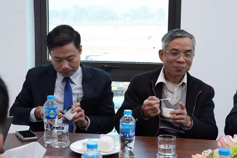 ដំណើរទស្សនកិច្ចរបស់ប្រតិភូកម្ពុជានៅកសិដ្ឋានចិញ្ចឹមគោយកទឹកដោះ និងក្រុមហ៊ុនកែច្នៃផលិតផលទឹកដោះគោ - Image 8