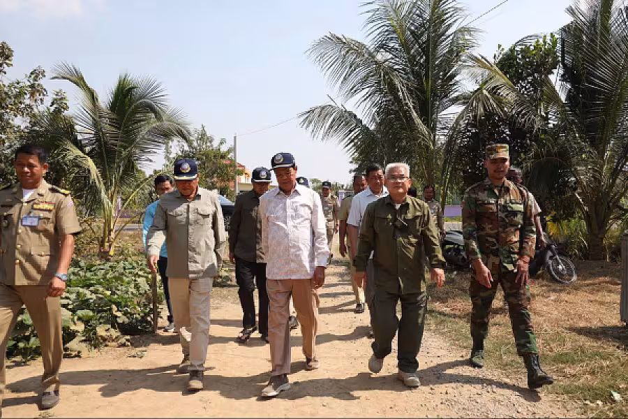 សម្តេចតេជោ ហ៊ុន សែន និង សម្តេចកិត្តិព្រឹទ្ធបណ្ឌិត ប៊ុន រ៉ានី ហ៊ុនសែន ផ្តល់ផ្ទះមួយខ្នងជូនយោធិន ក្នុងខេត្តបាត់ដំបង