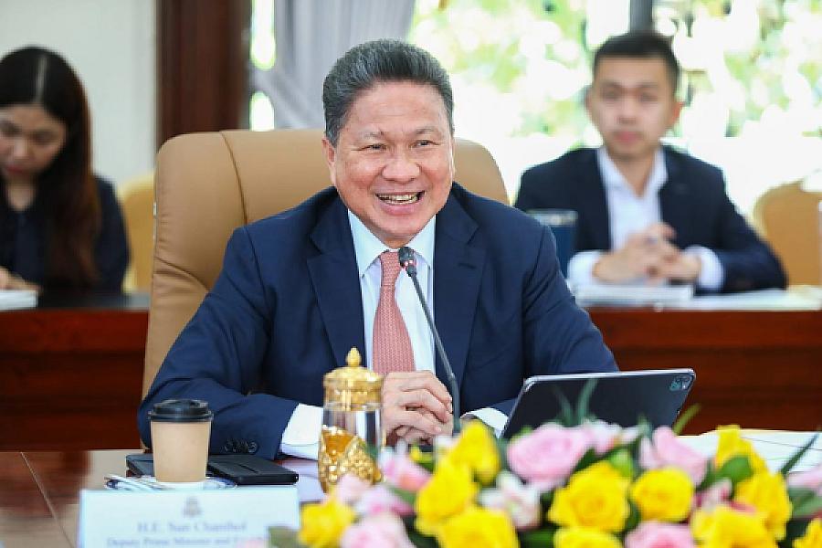 ឯកឧត្តម ស៊ុន ចាន់ថុល ឧបនាយករដ្ឋមន្រ្តី អនុប្រធានទី១ ក្រុមប្រឹក្សាអភិវឌ្ឍន៍កម្ពុជា ចូលរួមឧបត្ថម្ភថវិកាចំនួន ១០.០០០ដុល្លារ ដើម្បីរៀបចំមហាសន្និបាតវិសាមញ្ញតំណាងសមាគមអតីតយុទ្ធជនកម្ពុជាទូទាំងប្រទេស 