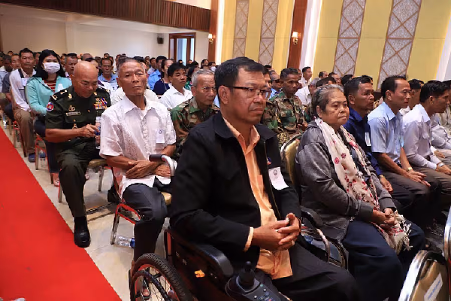 សម្តេចពិជ័យសេនា ទៀ បាញ់ អញ្ជើញ សំណេះសំណាលជាមួយអតីតយុទ្ធជន និងនិវត្តជនកម្ពុជា ខេត្តកោះកុង - Image 6