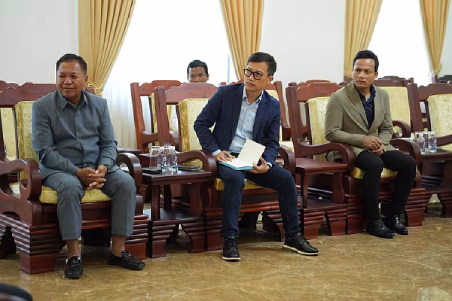 អ្នកឧកញ៉ា ម៉ម វណ្ណឌី អនុប្រធានសមាគម ជួបពិភាក្សាជាមួយក្រុមហ៊ុន AGROTOP លើគម្រោងវិនិយោគការចិញ្ចឹមមាន់នៅកម្ពុជា - Image 6