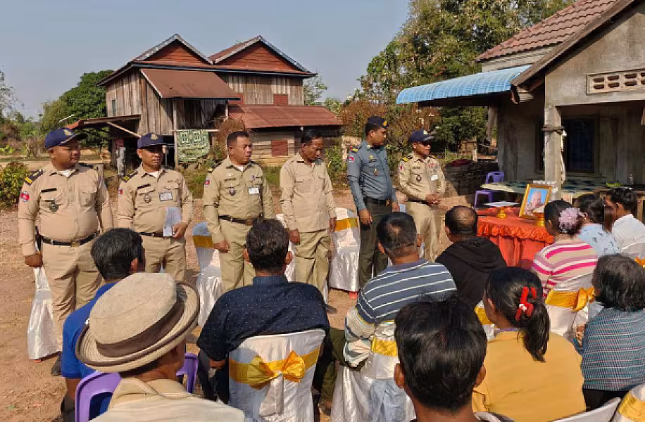 អ.ន.ក. ស្រុកអន្លង់វែង ប្រគល់ជូនថវិកាបេឡាមរណៈសង្រ្គោះជូនគ្រួសារសពសមាជិក - Image 4