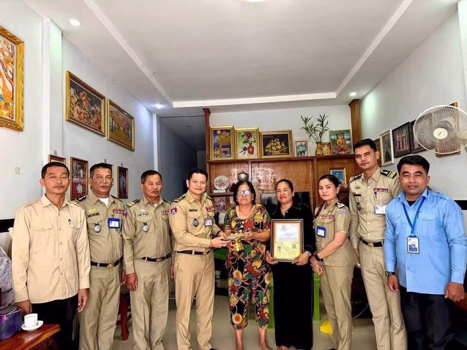 អ.ន.ក. ខណ្ឌកំបូល នាំយកថវិកាបេឡាមរណសង្គ្រោះជូនគ្រួសារសពសមាជិក