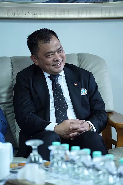 អ្នកឧកញ៉ា ម៉ម វណ្ណឌី ដឹកនាំប្រតិភូចូលជួបសម្ដែងការគួរសម និងពិភាក្សាការងារជាមួយប្រធានសមាគមអតីតយុទ្ធជនកងកម្លាំងម៉ាឡេសុី  - Image 5