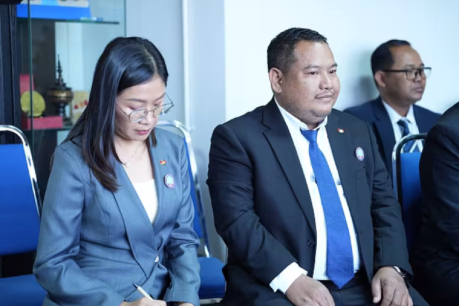 អ្នកឧកញ៉ា ម៉ម វណ្ណឌី ដឹកនាំប្រតិភូចូលជួបសម្ដែងការគួរសម និងពិភាក្សាការងារជាមួយប្រធានសមាគមអតីតយុទ្ធជនកងកម្លាំងម៉ាឡេសុី  - Image 12