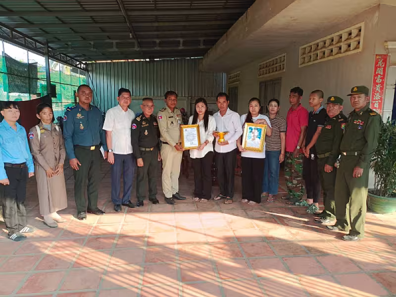 អ.ន.ក. ខេត្តកំពង់ឆ្នាំងនាំយកថវិកាបេឡាមរណសង្គ្រោះជូនគ្រួសារសពចំនួន ២គ្រួសារ - Image 2