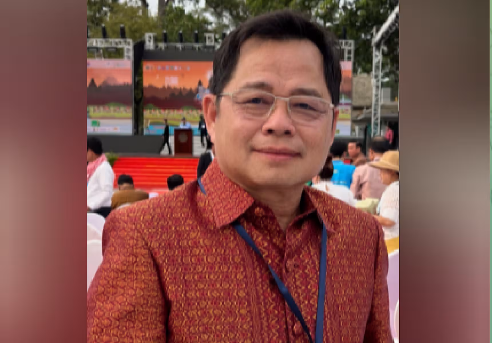 លោក គង់​ ផល្លា​ ប្រធាន​អគ្គិសនីសៀមរាប សូមចូលរួមឧបត្ថម្ភថវិការចំនួន​ ៤០មុឺនរៀល  ដើម្បីរៀបចំមហាសន្និបាតវិសាមញ្ញតំណាងសមាគមអតីតយុទ្ធជនកម្ពុជាទូទាំងប្រទេស